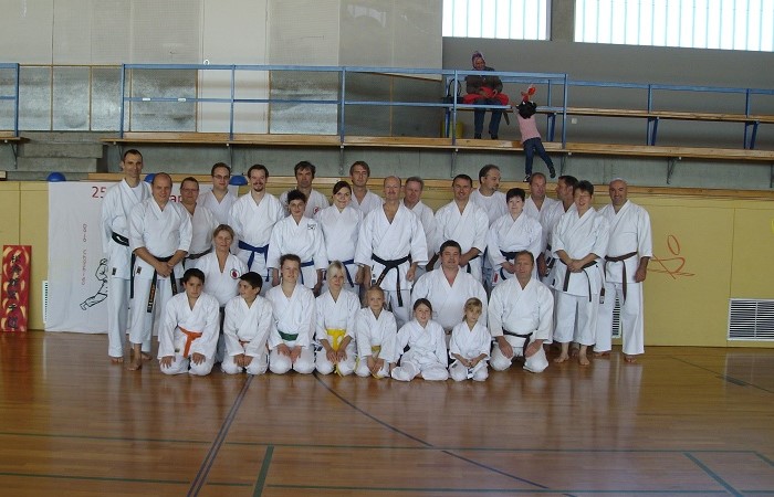 25jähriges Bestehen der Karateabteilung in Gendorf Burgkirchen würdig gefeiert